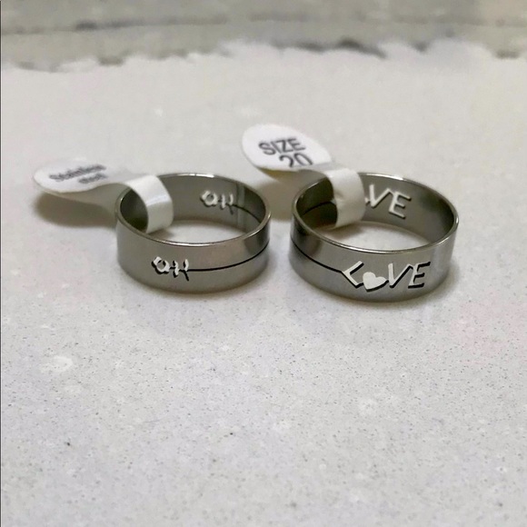 Engraved rings - Picture 1 of 3